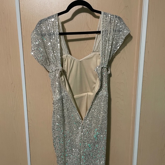Luxxel Sequin Dress - Picture 3 of 4